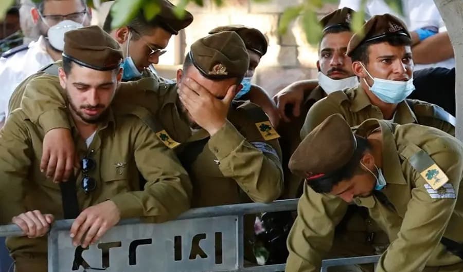بينهم قائد كتيبة.. جيش الإحتلال يعلن مقتل 8 عسكريين