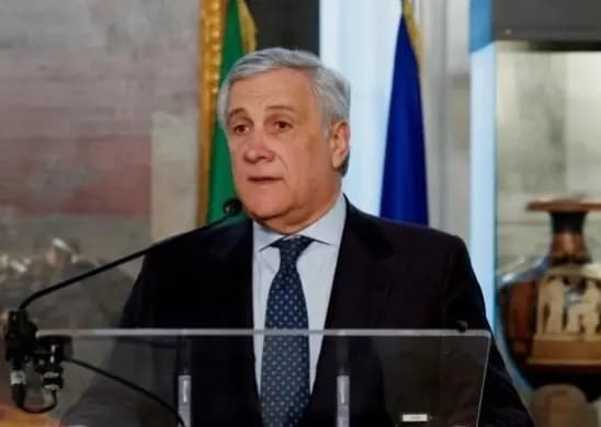 وزير خارجية إيطاليا يصل إلى بيروت