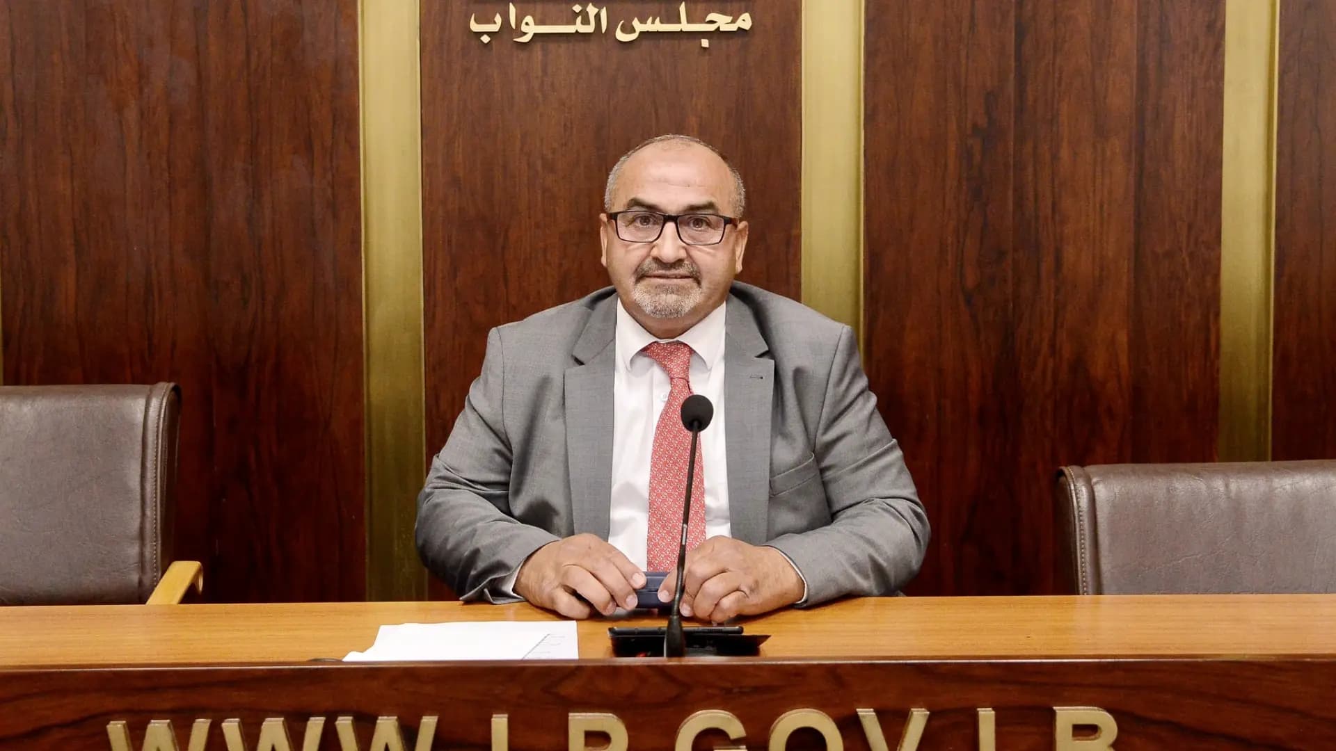 الموت يفجع نائبًا بقاعيًّا