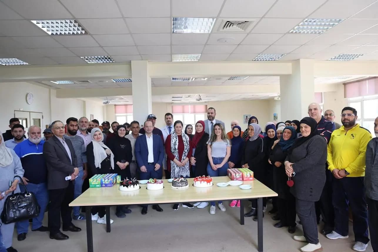 "تقديراً لجهودهم".. تكريم العاملين والعاملات في الجامعة اللبنانية الدولية