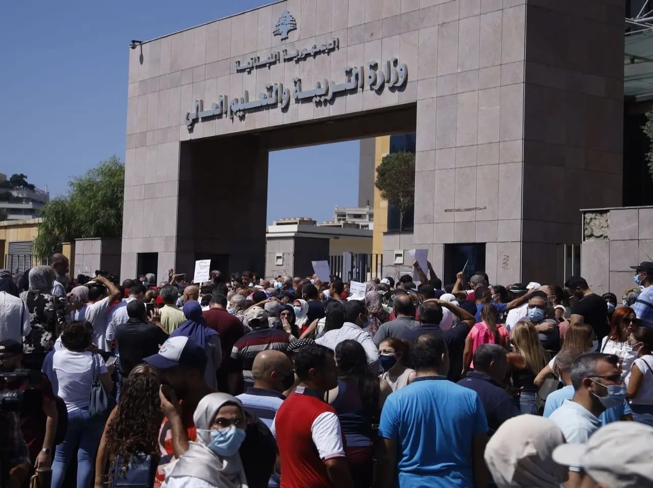 "لا مهل ولا انتظار".. الأساتذة المتعاقدون: لإقرار ملف التفرغ