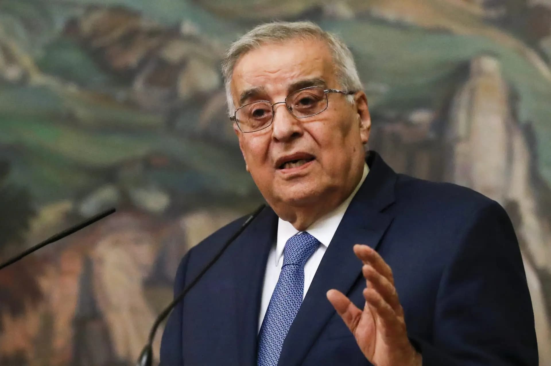 سلسلة لقاءات لـ"بو حبيب" في بروكسل
