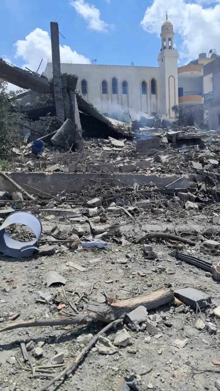 استهداف منازل في طيرحرفا.. ماذا عن الإصابات؟