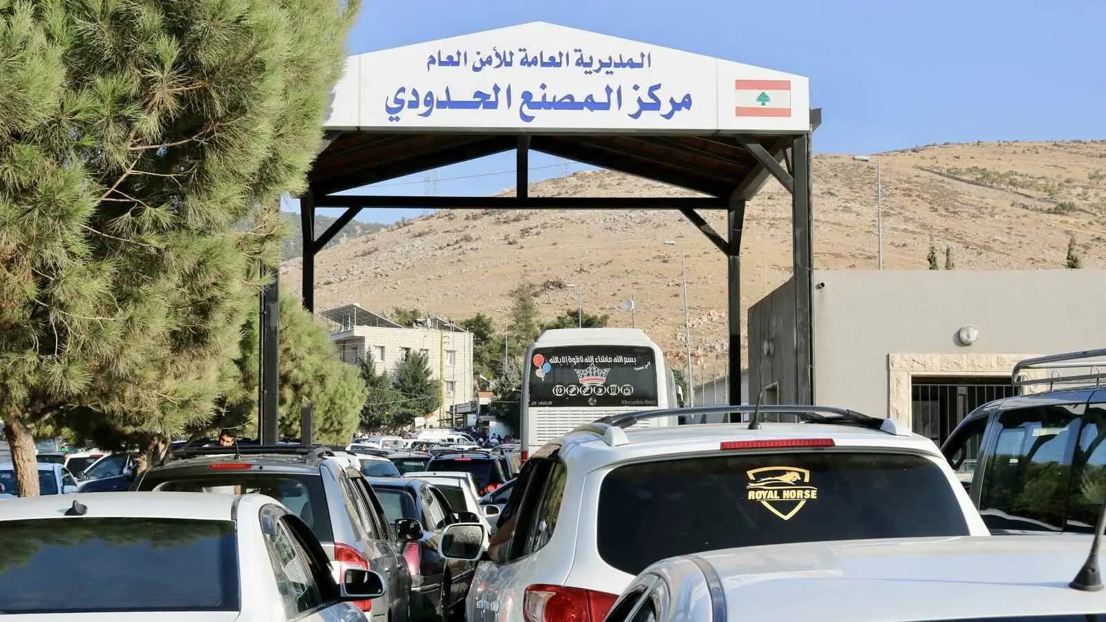 "أصبح سالكاً".. حمية يعلن الانتهاء من ترميم طريق "المصنع"