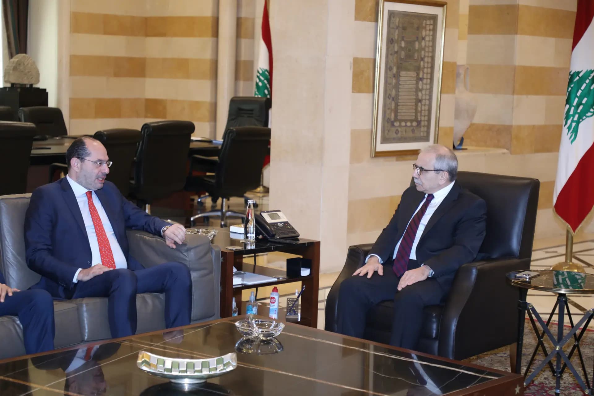 مراد التقى سلام في السرايا.. والتربية محور اللقاء
