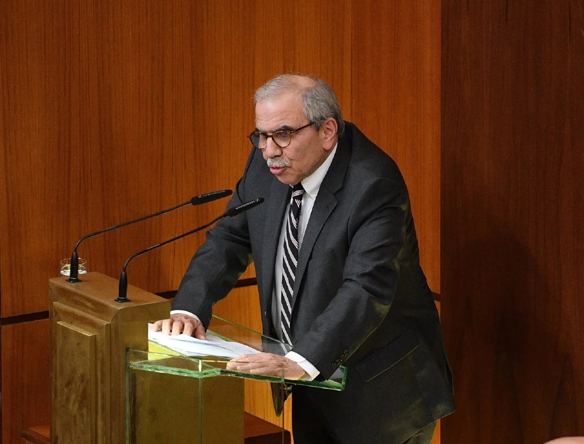 سلام: لا رجوع عن الإصلاح وملتزمون بسيادة القرار الوطني