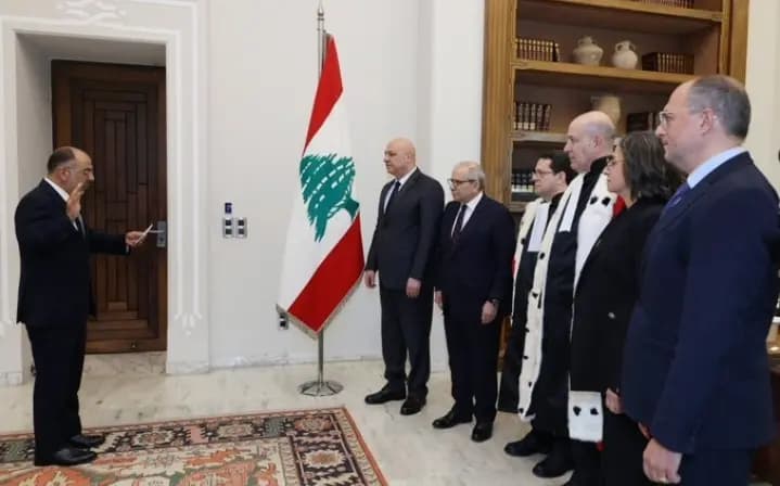 شقير يؤدي اليمين أمام عون