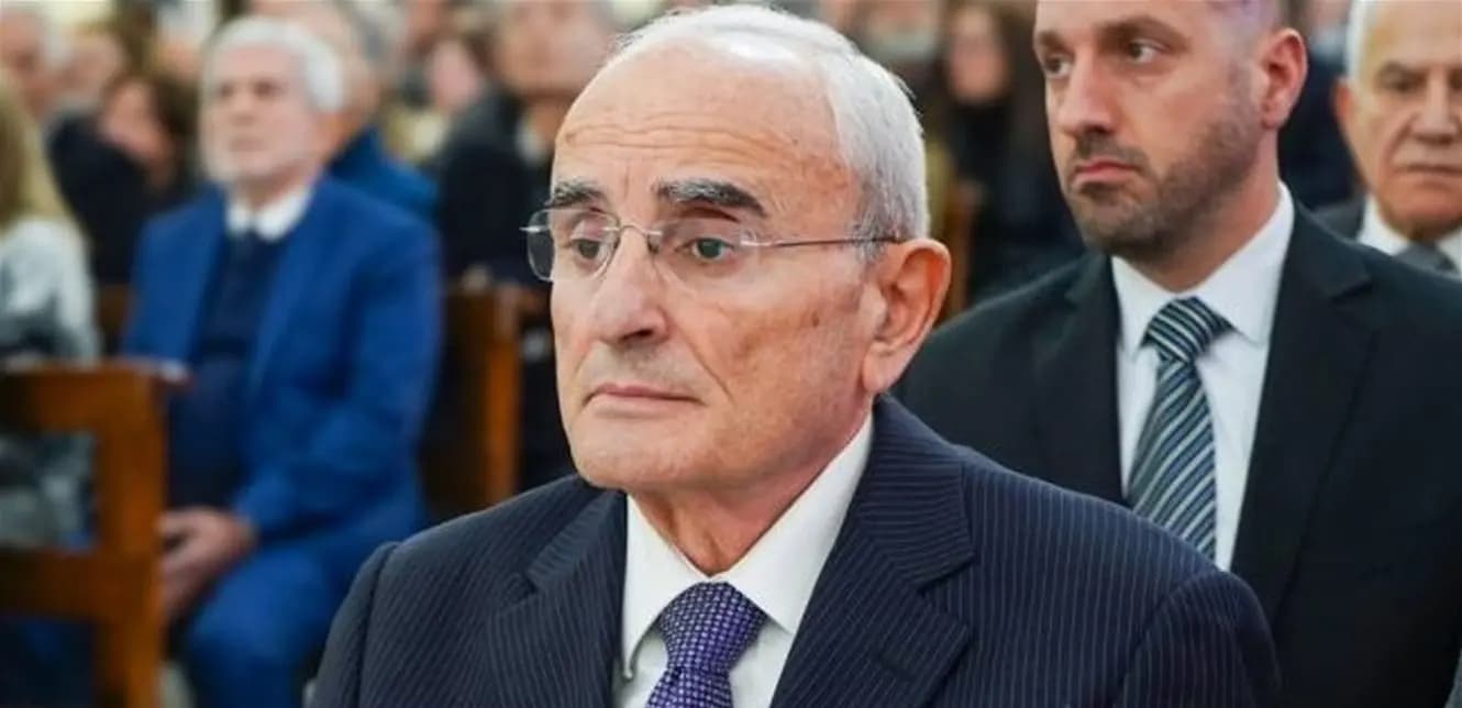 منسى يلتقي الزياني في العلا: تعاون لبناني-بحريني وتعزيز التنسيق