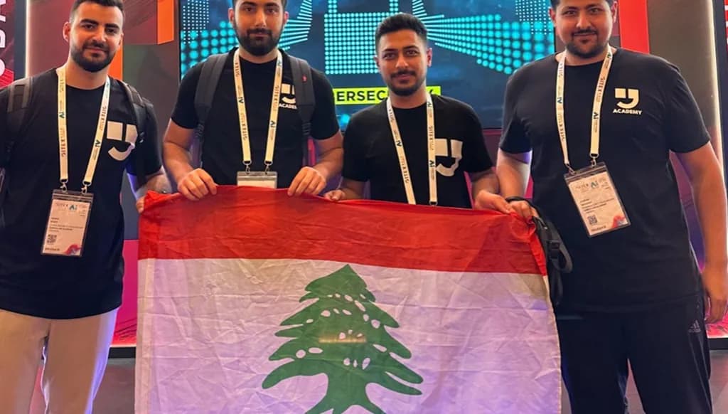 "بـ50 ألف دولار".. "آبل" تكافئ هاكرز لبنانيين