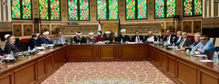 المجلس الإسلامي الأعلى يجتمع.. ويدعو للضغط على إسرائيل وإجراء الانتخابات