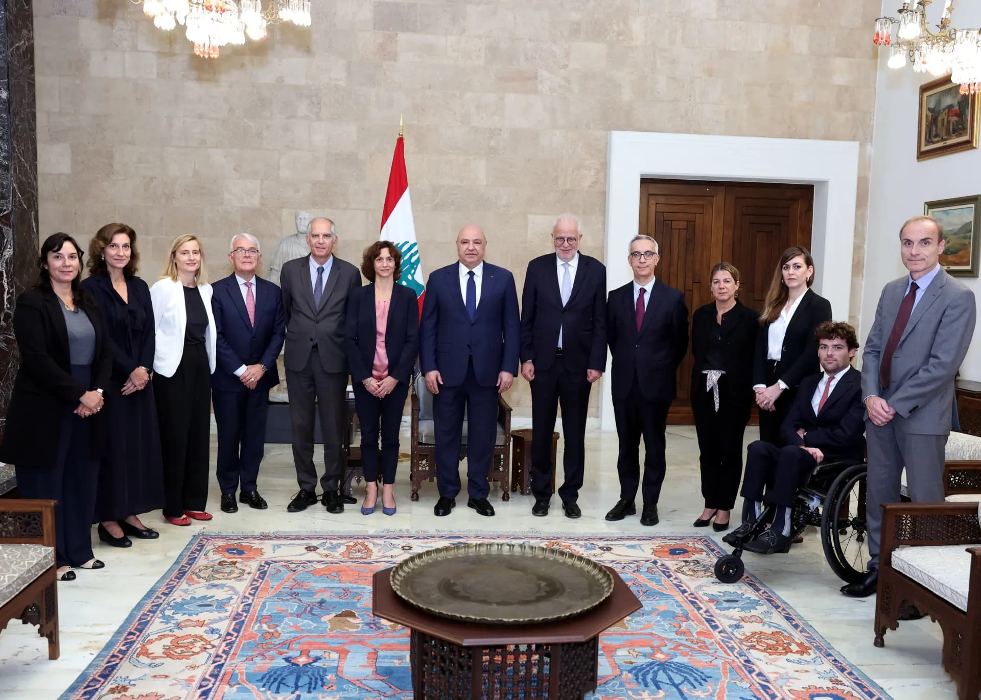 عون يستقبل وفدًا فرنسيًّا رفيع المستوى