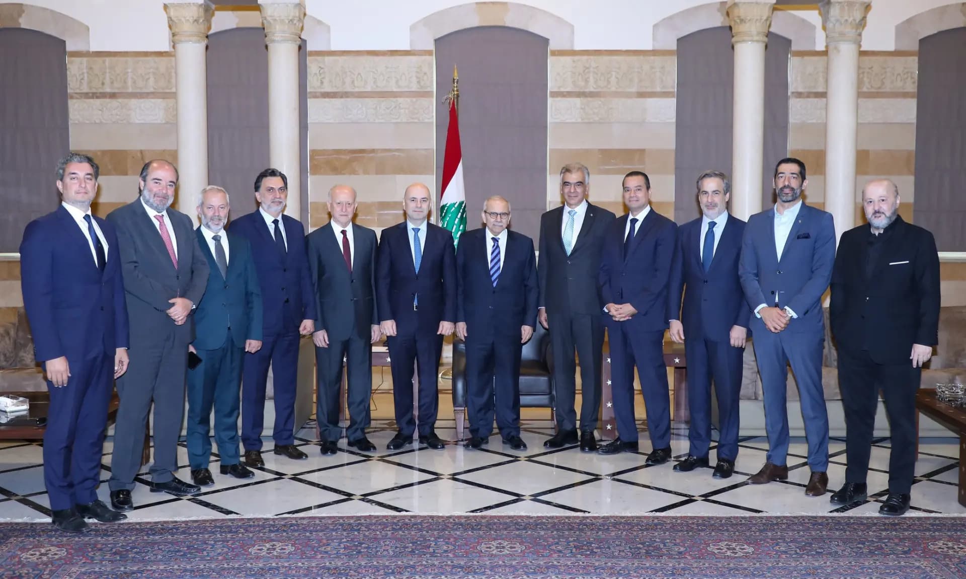 لقاء حاسم في السراي.. وتصويت المغتربين في الواجهة