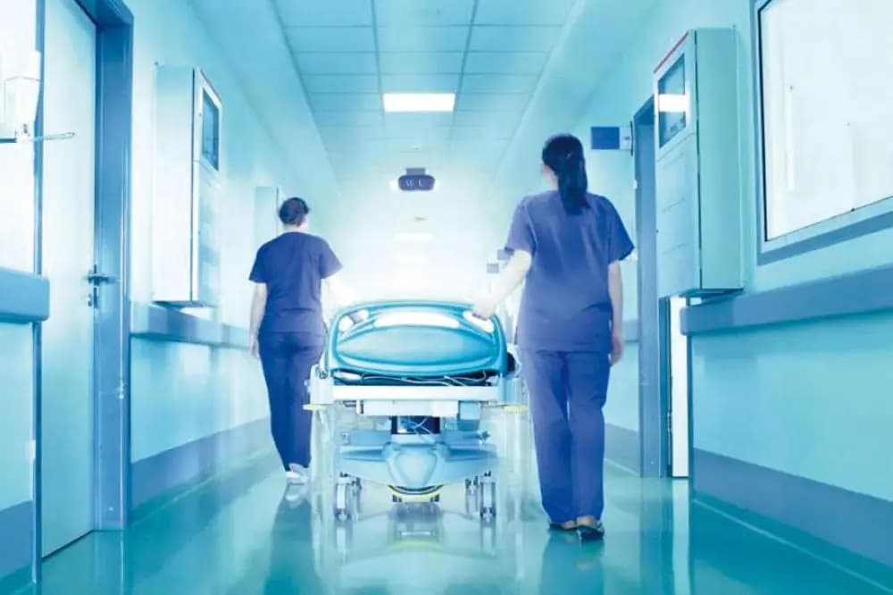 "سقط من الطابق الرابع".. نهاية مأسوية لمريض!