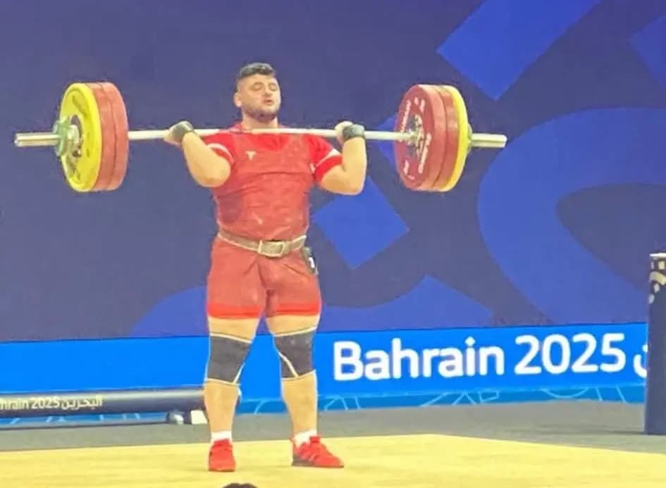 ابن الصويري محمد زيتون يرفع اسم البقاع في بطولة الأثقال