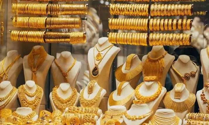 أسعار الذهب ترتفع لمستويات قياسية
