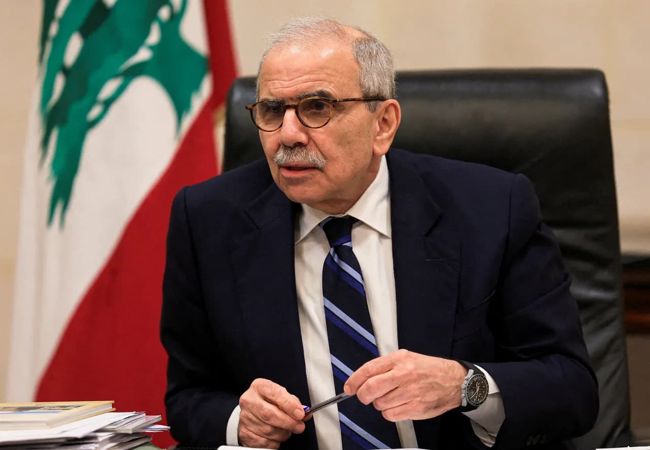 “على حزب الله التصرف كحزب لبناني”.. سلام: من يريد الترشح يغادر الحكومة