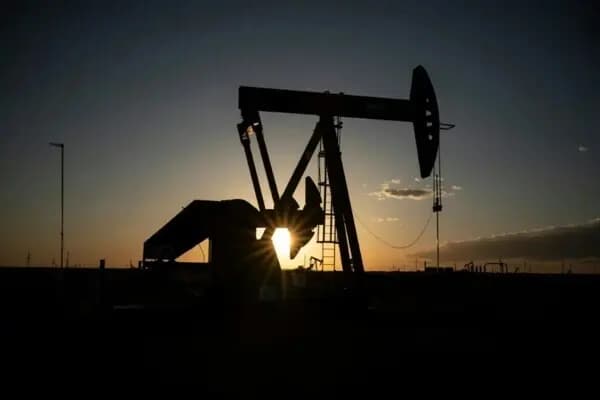 وسط التهديدات الأميركية.. كم بلغ سعر النفط؟