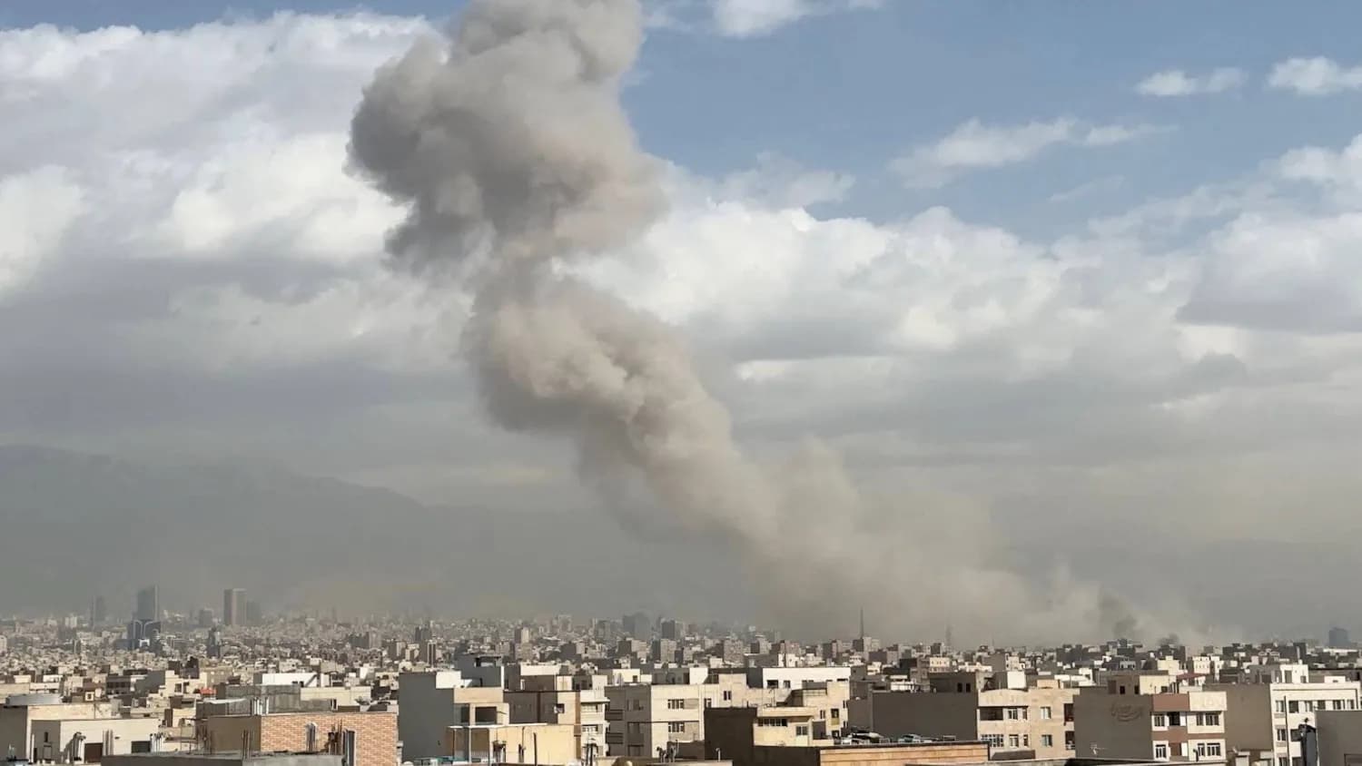 "لن يحصد سوى الفشل".. الحـ.ـزب يدين الهجوم على إيران: العدو سيتلقى صفعة كبيرة