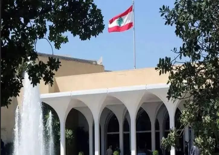 للتشاور في الأوضاع الراهنة.. اتصال ثلاثي بين عون والشرع وماكرون