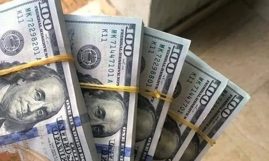 إليكم سعرُ دولار السوق السوداء!