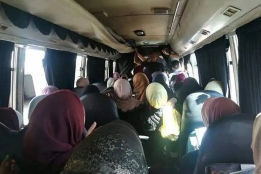 في حامات.. توقيف باص يقلّ سوريين دخلوا خلسة إلى لبنان