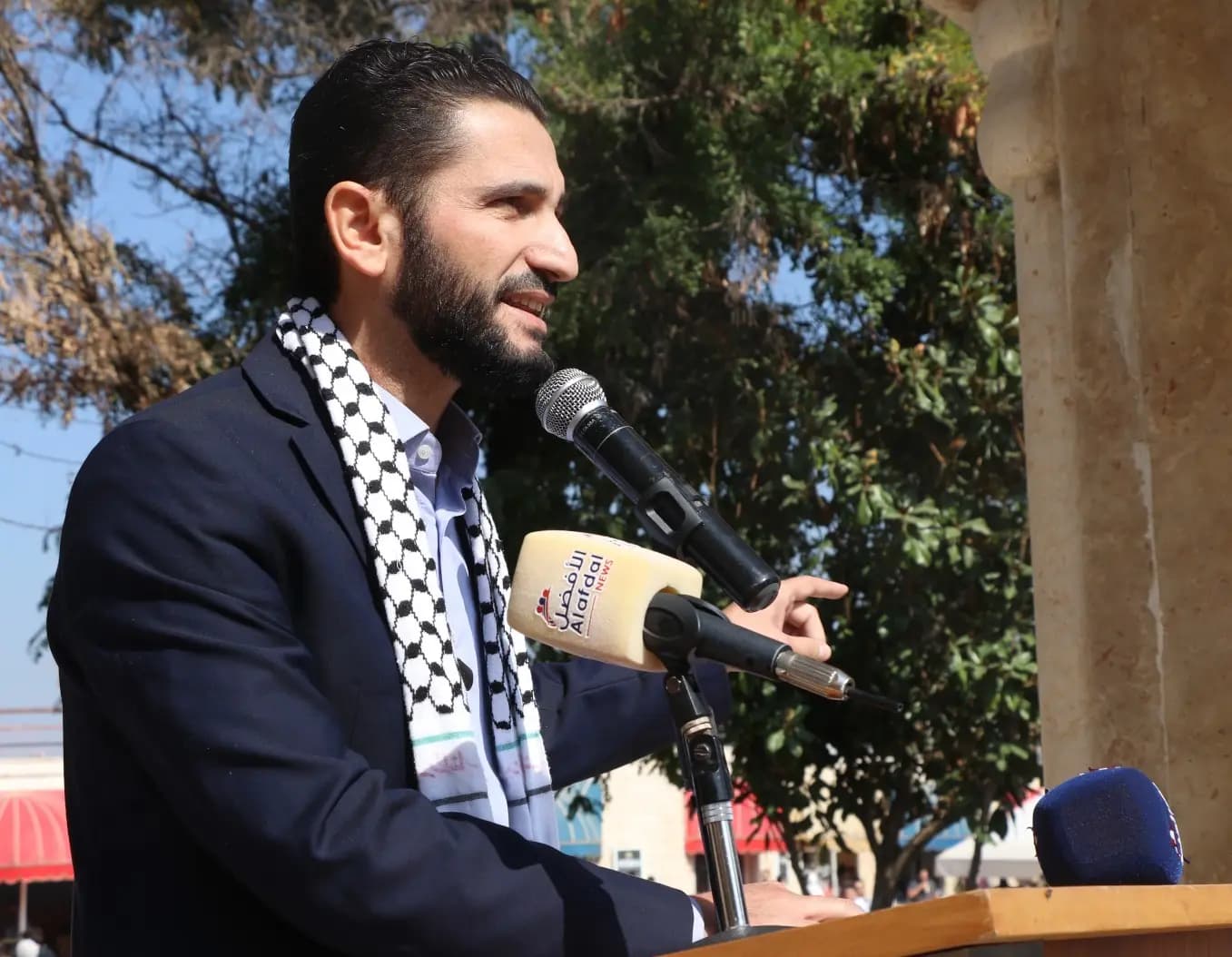 وقفةٌ تضامنية في اللبنانيَّة الدوليَّة.. الغزاوي: رسالة مراد أن تتوحّدوا تحت العلمين الفلسطيني واللبنانيّ