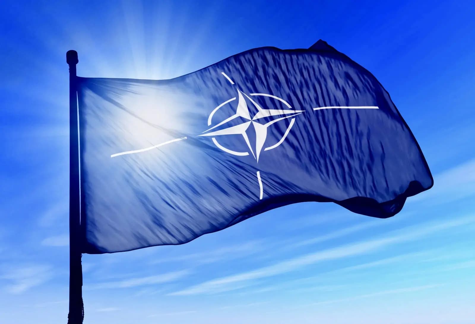 الناتو يعلنها.. "مساعدة أوكرانيا أصبحت صعبة"
