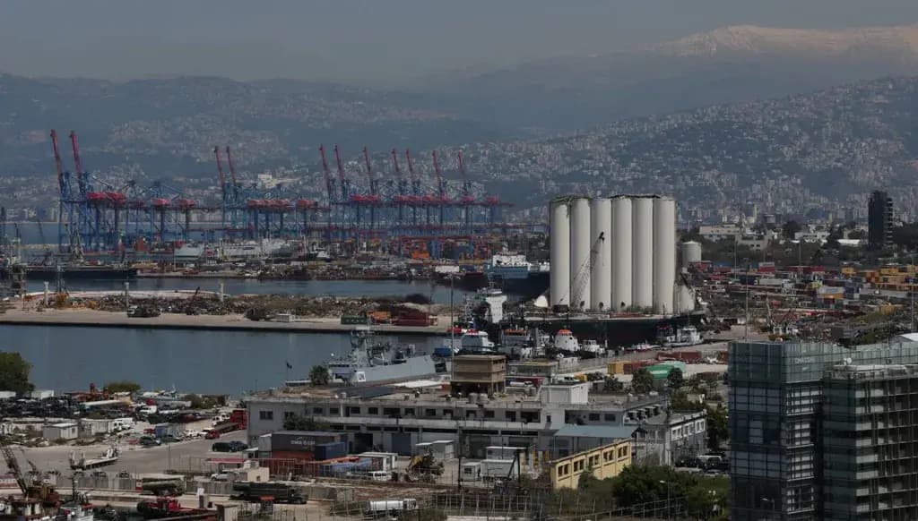 نقيب شركات الترانزيت يدعو الحكومة للتراجع عن هذا القرار