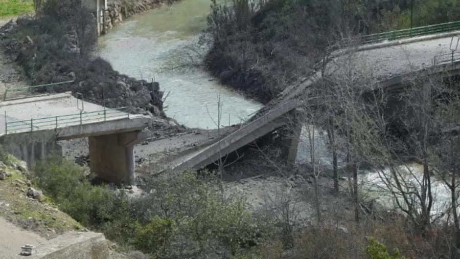 غـ.ـارات تستهدف معابر الليطاني