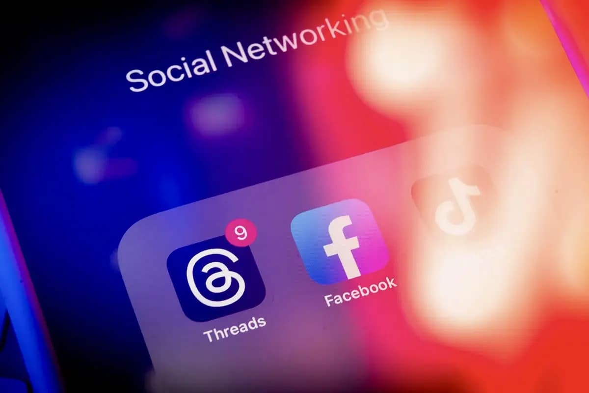 "ميتا" تعمل على ربط "فايسبوك" و"ثريدز" ببعضهما