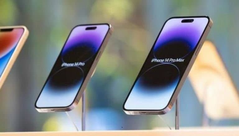 "آبل" تعتزم تسهيل التشغيل لهواتف "آيفون" بنظام "أندرويد"