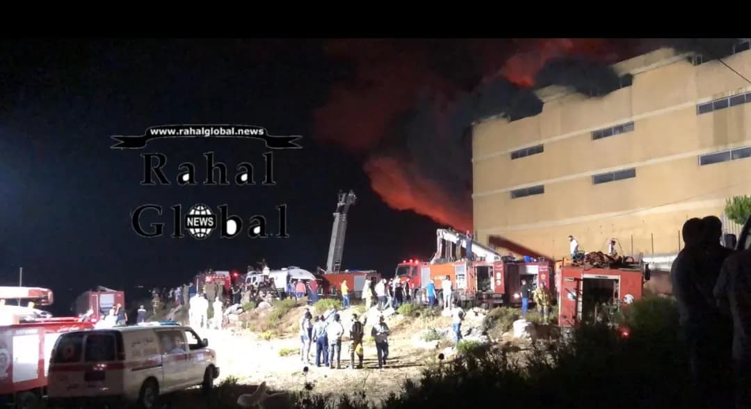 أهالي زفتا يناشدون الجيش بالتدخل للمشاركة في إطفاء الحريق في معمل السجاد في البلدة بعدما خرج عن السيطرة