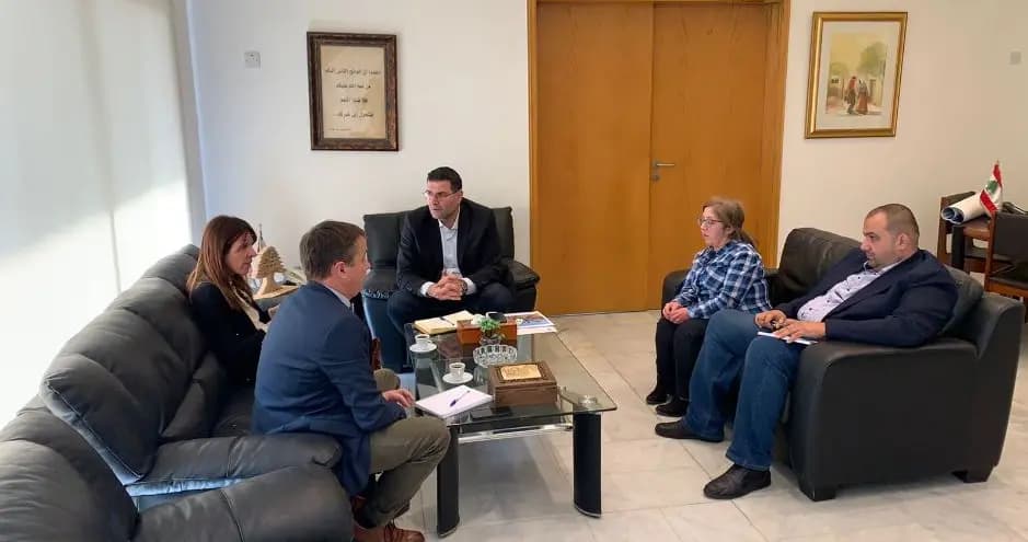 "أضرار قطاع الزراعة".. الحاج حسن يستقبل سفيرة "الفاو"