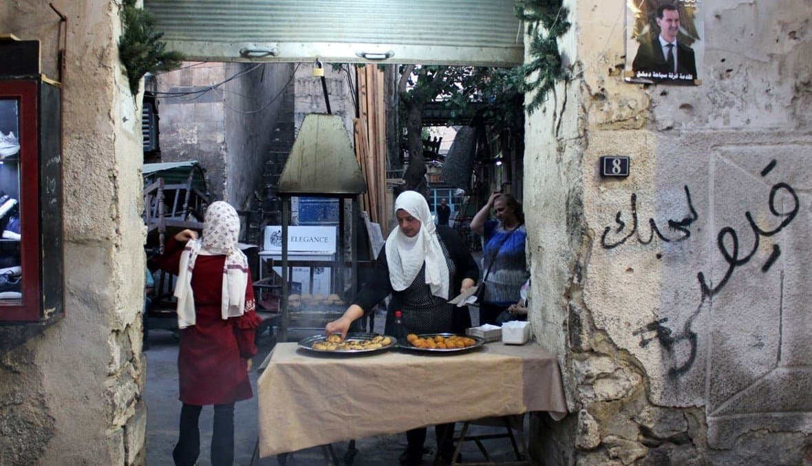 "الحرب"... وحيدة على صليب الأنوثة