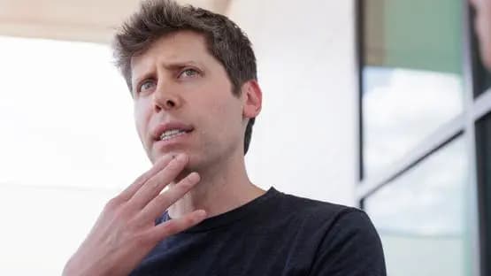 سام التمان: طفل 2025 لن يكون أذكى من الذكاء الاصطناعي.. لكن يمكنه أن يكون أسعد