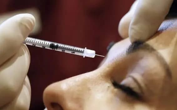 "بالشمع الأحمر".. إقفال مركز تجميل في العباسية