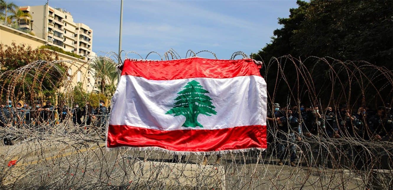 الانهيار كواقعٍ مُعتاد: قراءةٌ في التكيّفِ الاجتماعيِّ اللبنانيِّ