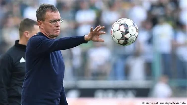 رانغنيك لا يشعر بالرضا عن التحكيم بعد تعادل مانشستر يونايتد