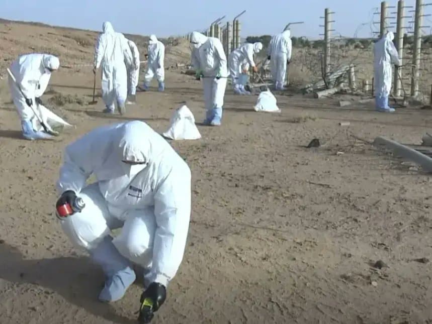 الجزائر تطلق أول عملية تطهير لموقع تفجيرات نووية فرنسية