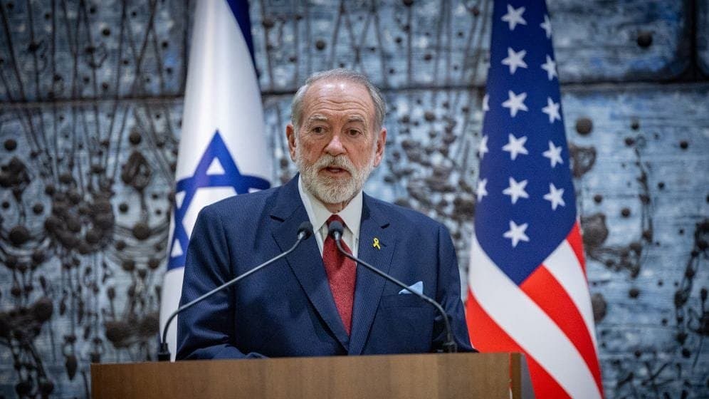 هاكابي يتحدث عن "حق ديني" لإسرائيل.. ولبنان في دائرة الطرح