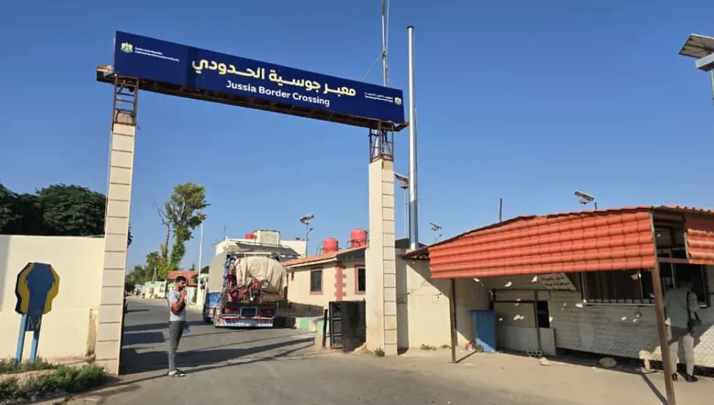 تدفّق العائدين إلى سوريا عبر جوسية