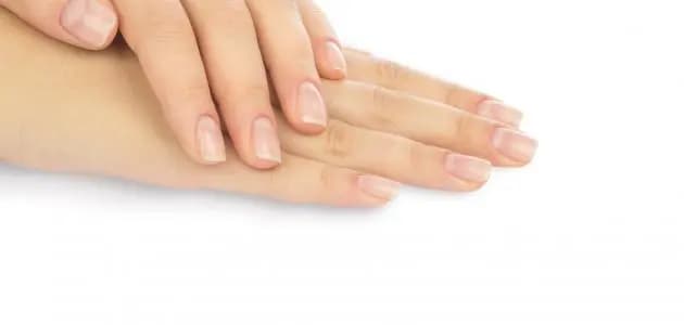 ما هي الأطعمة الأساسية للحصول على أظافر صلبة؟