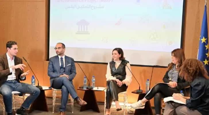 لقاء بين المديرية العامة للإدارات والمجالس المحلية مع المخاتير والبلديات